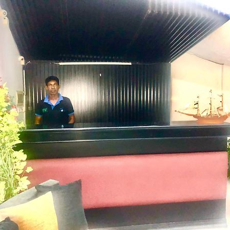 Hotel Nathaliya Katunayake Exterior photo
