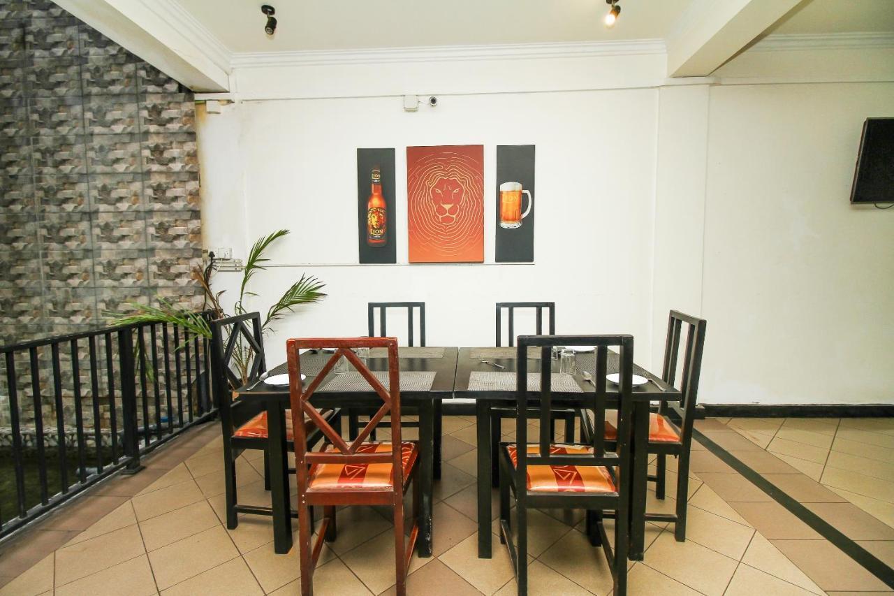 Hotel Nathaliya Katunayake Exterior photo