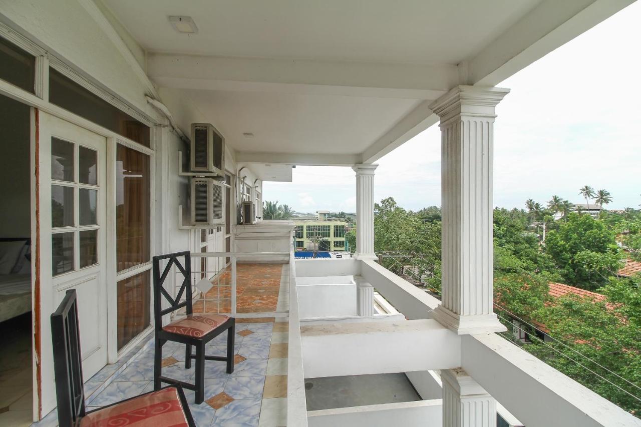 Hotel Nathaliya Katunayake Exterior photo